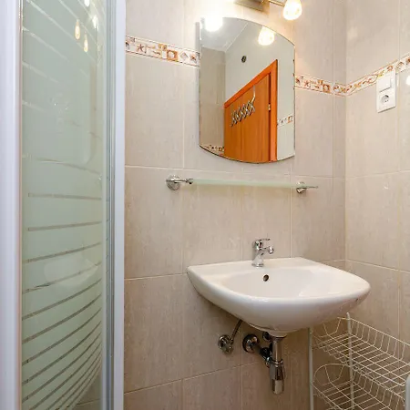 Apartman Cozy Nur 500 Meter Zum Mit Privatparkplatz, Klima, Wifi